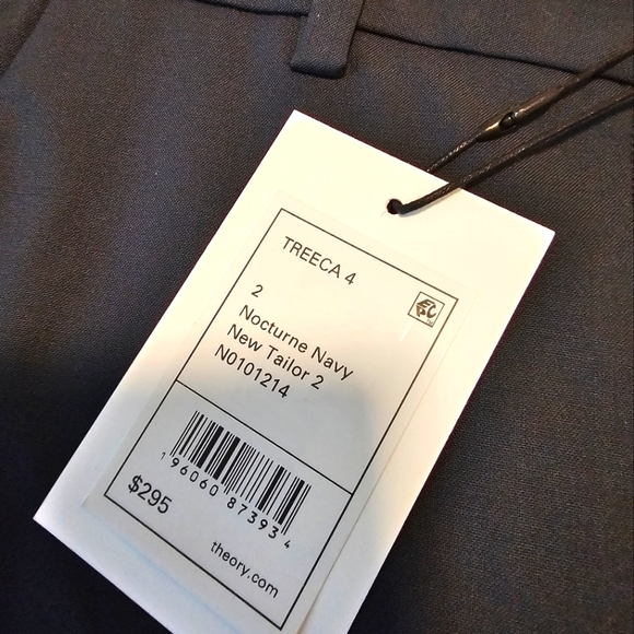 Theory Trecca pants in Navy - Picture 3 of 3